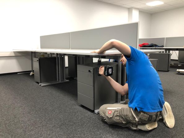Büromöbelmontage