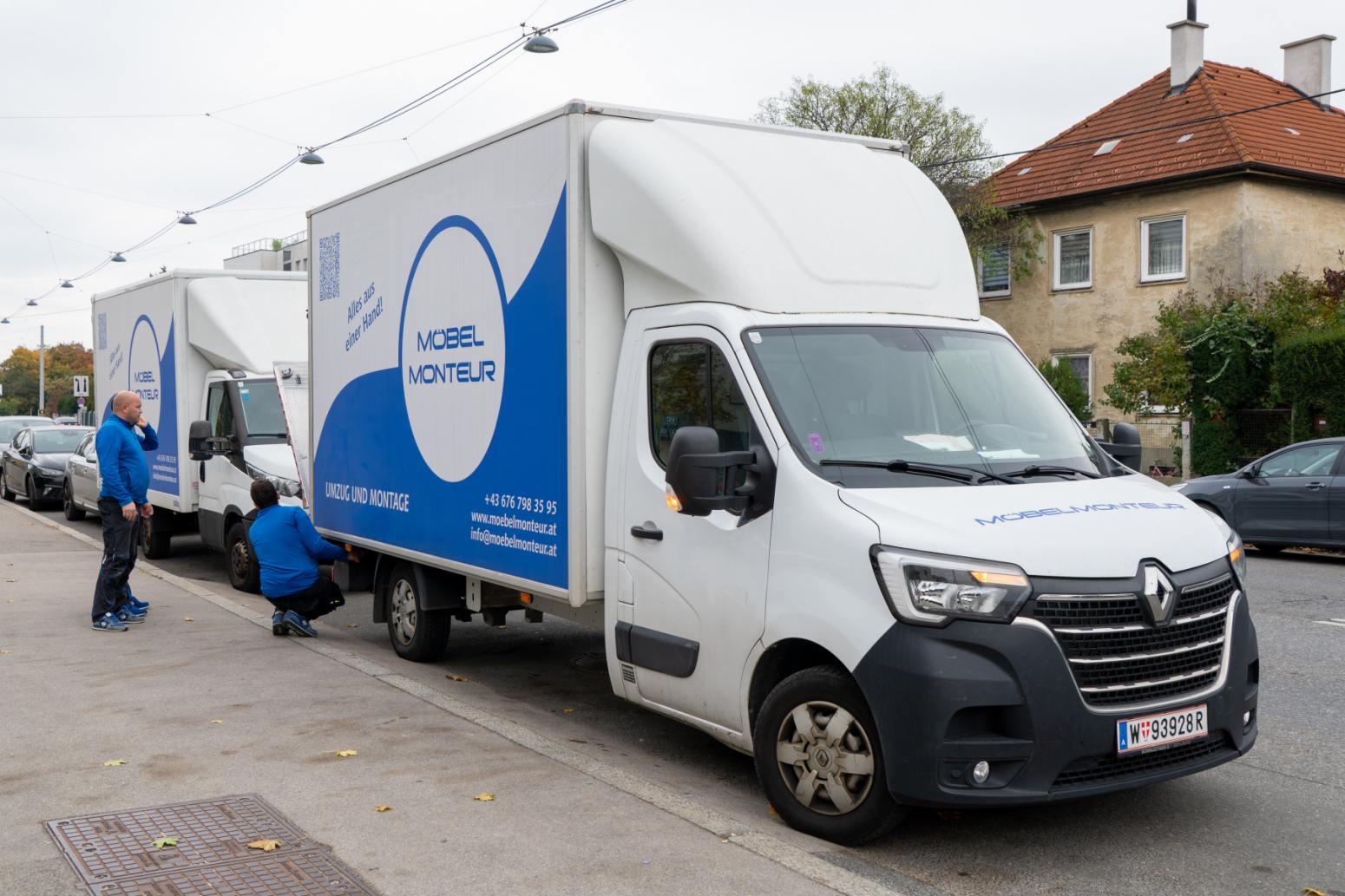 unsere Lkw bei einem Umzug in Wien. Wir organisieren nicht nur lokale Umzüge Wien, sondern bieten auch österreichweite und internationale Umzugsservices